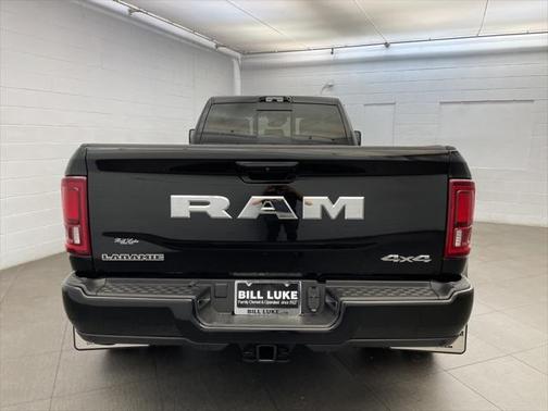 2025 RAM 3500 Laramie Crew Cab 4x4 8' Box