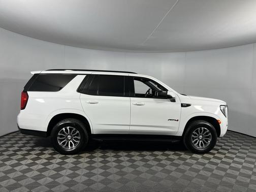 2023 GMC Yukon 4WD AT4