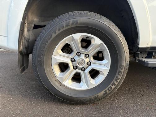 2022 Toyota 4Runner SR5