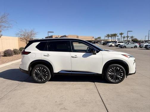 2024 Nissan Rogue Platinum