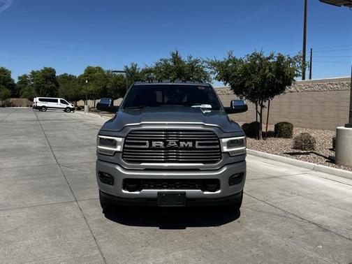 2022 RAM 2500 Laramie Crew Cab 4x4 6'4' Box