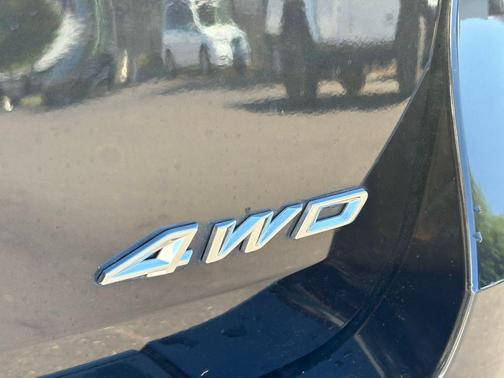 Agate Black Metallic 2022 Ford Explorer XLT