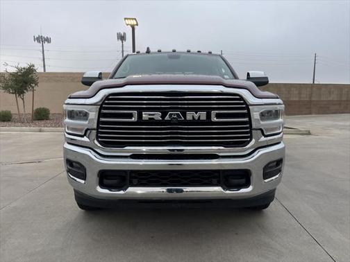 2019 RAM 3500 Laramie Crew Cab 4x4 8' Box