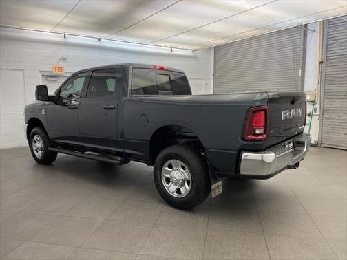 2025 RAM 2500 Tradesman Crew Cab 4x4 6'4' Box