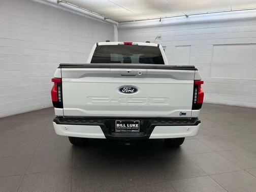 Oxford White 2024 Ford F-150 Lightning Flash