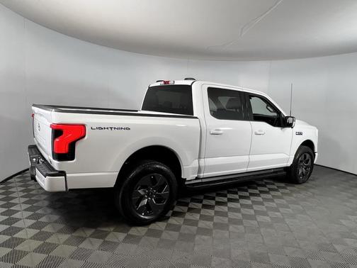 Oxford White 2024 Ford F-150 Lightning Flash