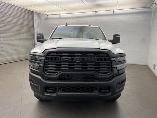 2025 RAM 2500 Tradesman Crew Cab 4x4 6'4' Box