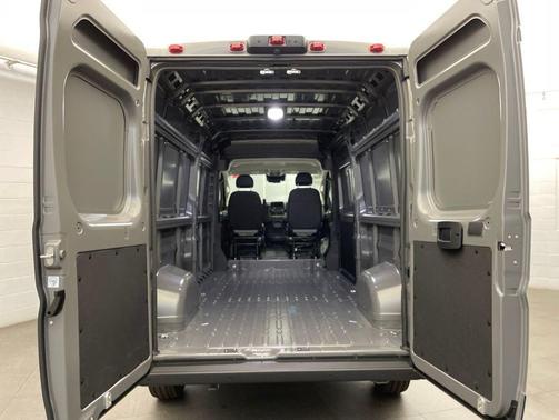 Ceramic White 2026 RAM ProMaster 3500 High Roof