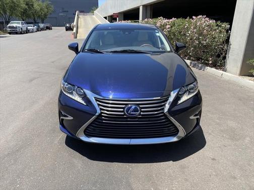 2016 Lexus ES 300h Base