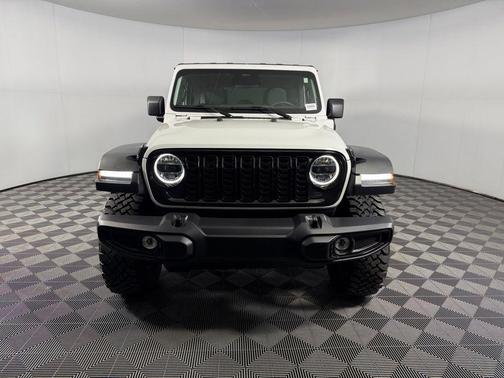 Bright White Clearcoat 2025 Jeep Wrangler 4xe Willys