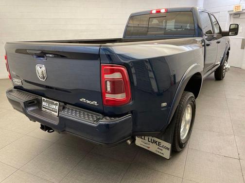 Patriot Blue Pearlcoat 2024 RAM 3500 Longhorn