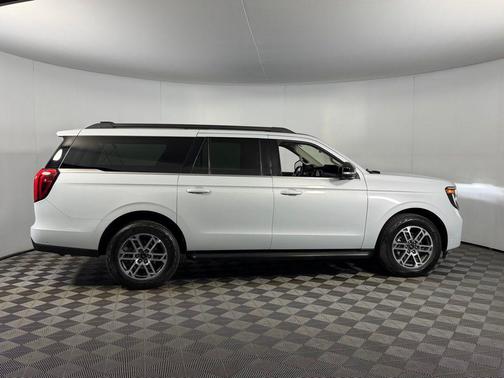 Silver Metallic 2025 Ford Expedition Max Active 4x4