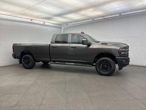 2025 RAM 3500 Tradesman Crew Cab 4x4 8' Box