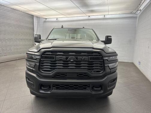 2025 RAM 3500 Tradesman Crew Cab 4x4 8' Box