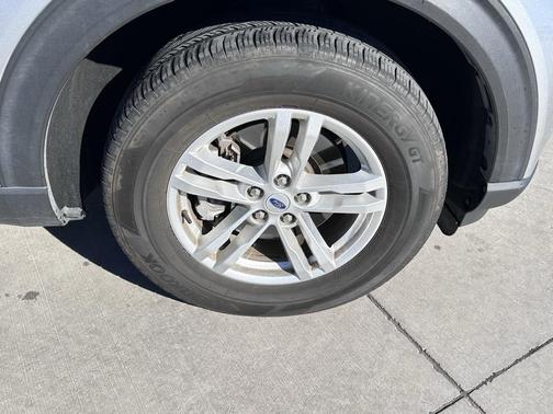 2023 Ford Explorer Base