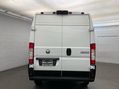 Bright White Clearcoat 2026 RAM ProMaster 1500 Base