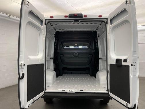 Bright White Clearcoat 2026 RAM ProMaster 1500 Base