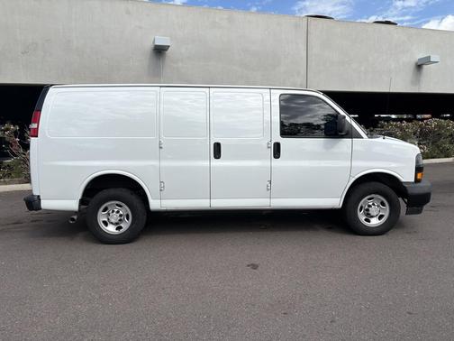 2020 Chevrolet Express 2500 RWD 2500 Regular Wheelbase WT