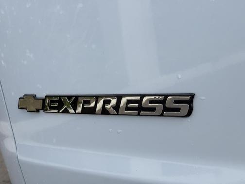 2020 Chevrolet Express 2500 RWD 2500 Regular Wheelbase WT
