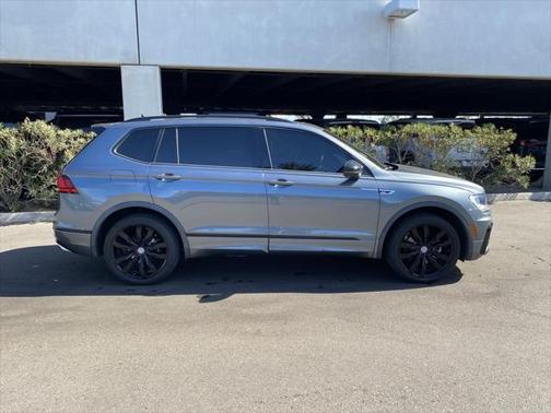 2021 Volkswagen Tiguan 2.0T SE R-Line Black