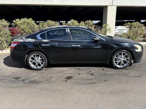 2011 Nissan Maxima SV