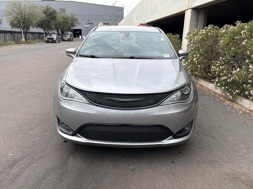 2019 Chrysler Pacifica Touring Plus