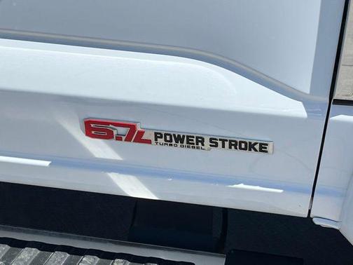 Oxford White 2024 Ford F-450 Lariat