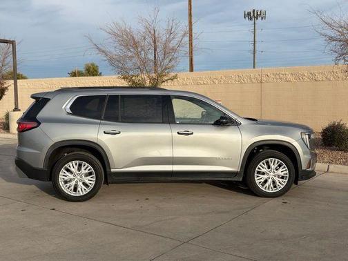 2025 GMC Acadia Elevation AWD