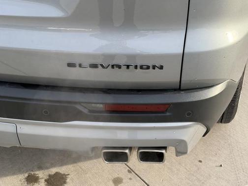 2025 GMC Acadia Elevation AWD