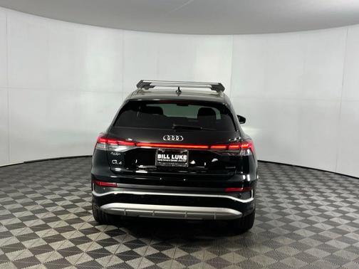 2023 Audi Q4 e-tron Prestige 50 quattro