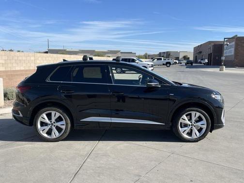 2023 Audi Q4 e-tron Prestige 50 quattro