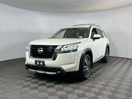 2024 Nissan Pathfinder Platinum FWD