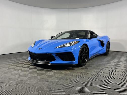2022 Chevrolet Corvette Stingray w/2LT