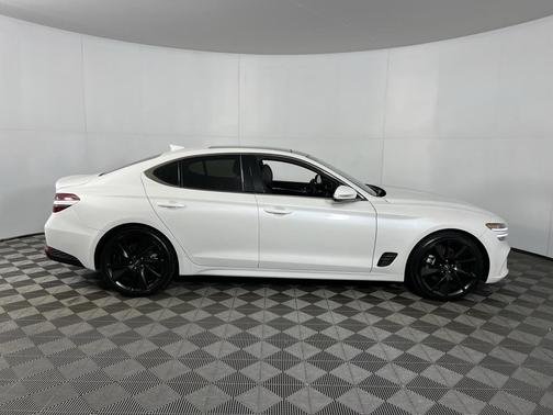2023 Genesis G70 2.0T RWD
