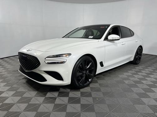 2023 Genesis G70 2.0T RWD