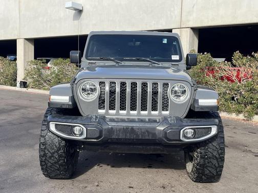 2021 Jeep Gladiator Overland