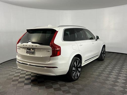 2025 Volvo XC90 Plug-In Hybrid T8 Plus 7-Seater