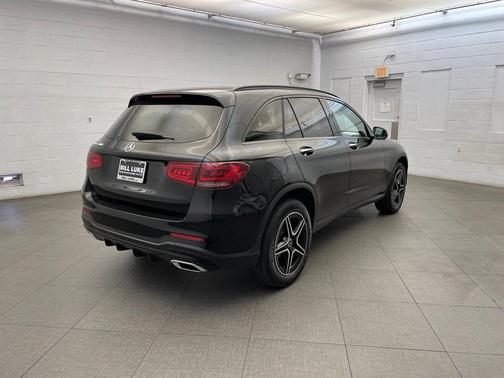 Black 2022 Mercedes-Benz GLC 300 Base
