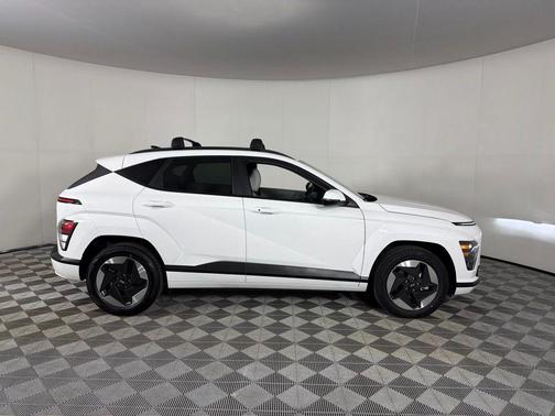 Atlas White 2024 Hyundai KONA EV SEL