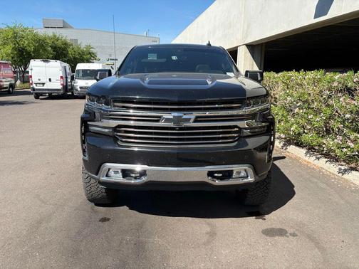 Black 2019 Chevrolet Silverado 1500 High Country