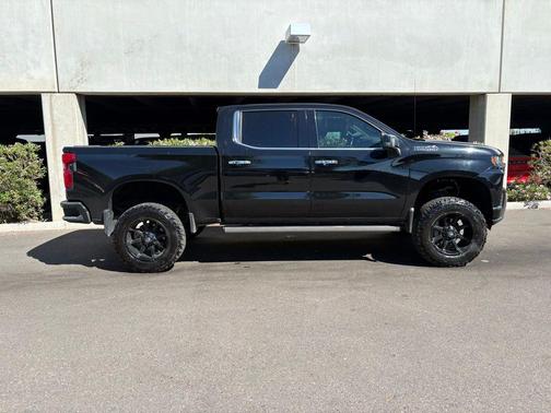 Black 2019 Chevrolet Silverado 1500 High Country