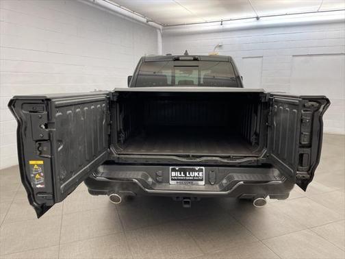 2025 RAM 1500 ST