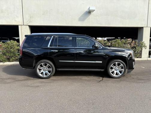 2016 Cadillac Escalade Premium