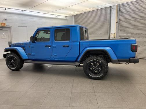2025 Jeep Gladiator High Tide