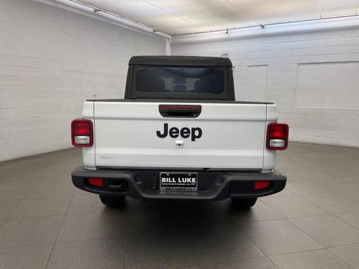 2026 Jeep Gladiator Sport S