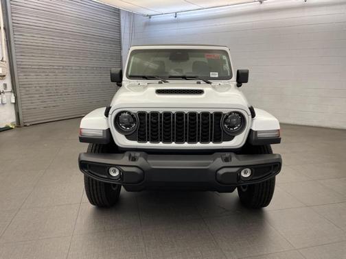 2026 Jeep Gladiator Sport S