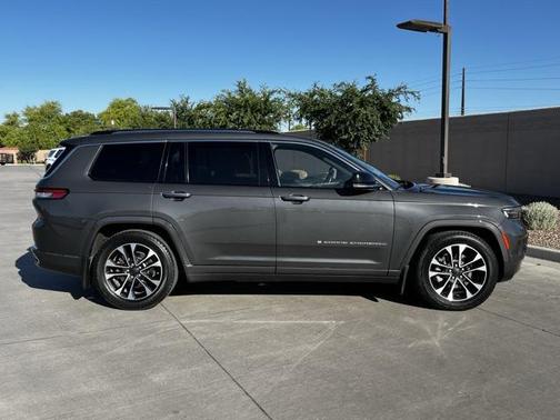 2022 Jeep Grand Cherokee L Overland