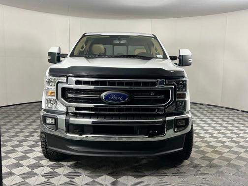 Oxford White 2021 Ford F-250 Lariat