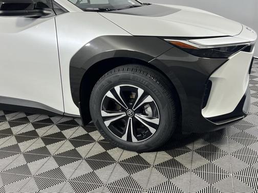 2023 Toyota bZ4X XLE