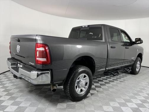 2020 RAM 3500 Tradesman Crew Cab 4x4 6'4' Box